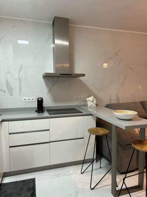 Apartment Moderno Cerca Al Mar