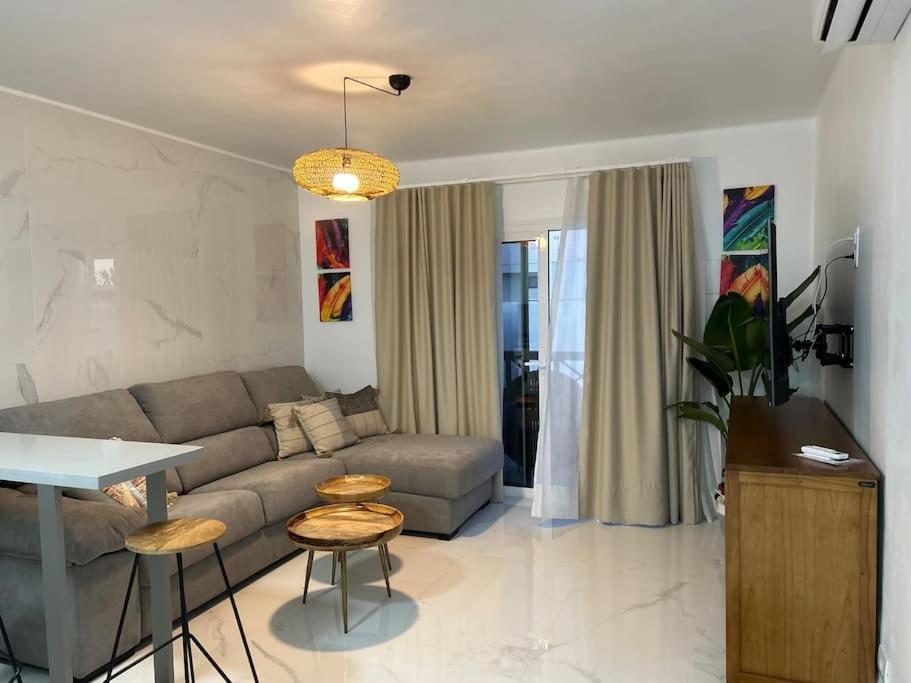 Moderno Cerca Al Mar Apartment Tias